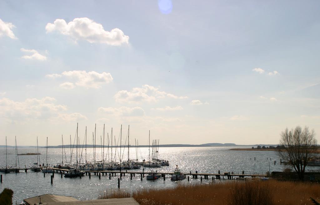 Ferienhaus Suedblick Am Yachthafen 布雷格 外观 照片