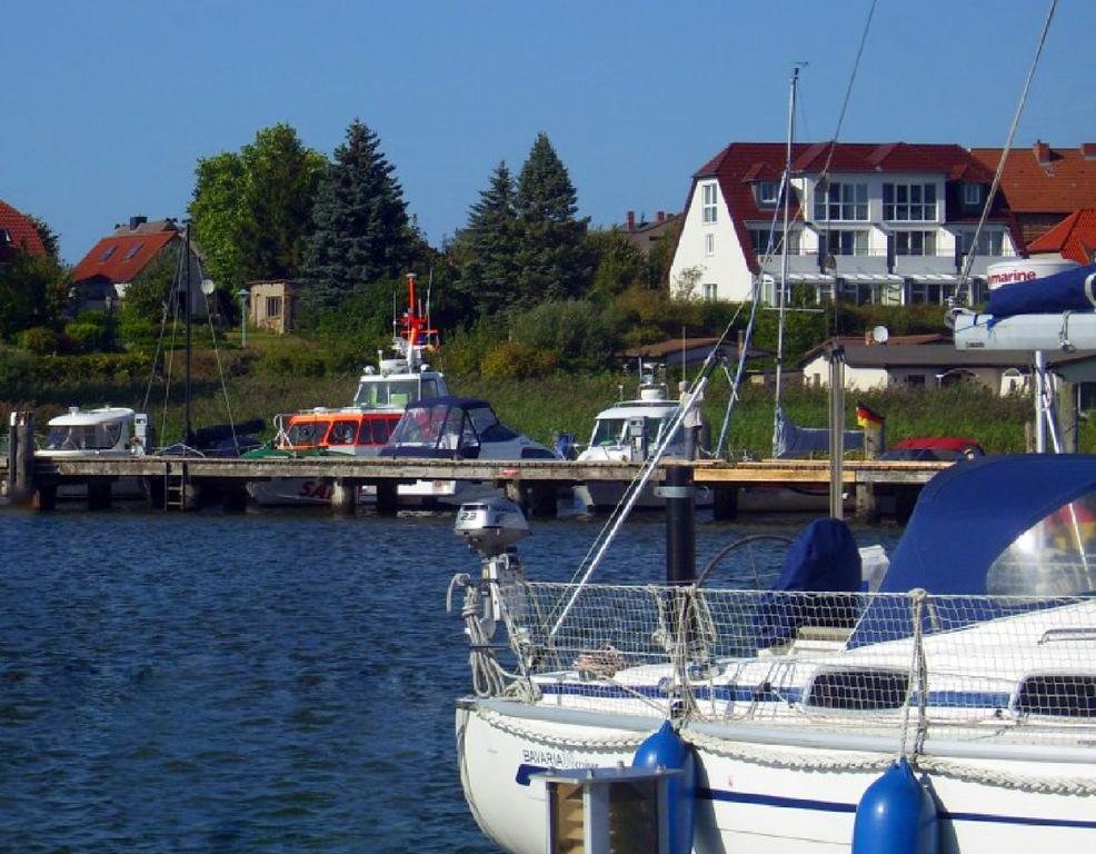 Ferienhaus Suedblick Am Yachthafen 布雷格 外观 照片